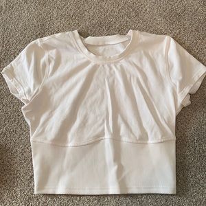 Lululemon tshirt